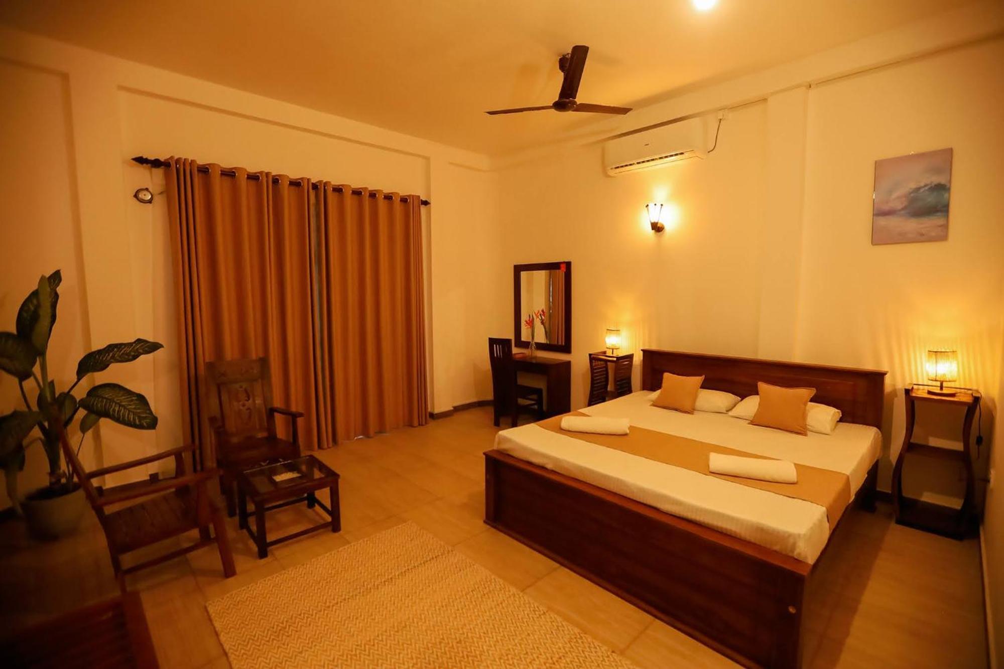 Nibbana Mirissa Hotel Exterior photo
